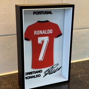 Cristiano Ronaldo mez- 3D Nyomtatott - otthon & életmód - dekoráció - asztal és polc dekoráció - asztaldísz - Meska.hu