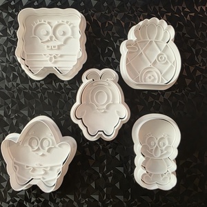 SpongyaBob Kockanadrág süteménykiszúró készlet (5 db)- 3D Nyomtatott, Otthon & Életmód, Konyhafelszerelés, tálalás, Sütés, főzés, Sütikiszúró, Mindenmás, MESKA