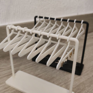 Mini vállfás fülbevaló tartó állvány- 3D Nyomtatott - ékszer - ékszertartó - ékszertartó állvány - Meska.hu