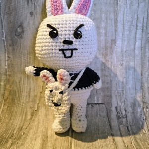Horgolt K-pop kabala Leebit, Játék & Sport, Plüssállat & Játékfigura, Más figura, Horgolás, MESKA