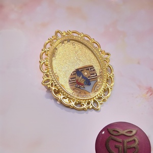 Az ötvösség Miniatűr Színpada bross - Meska.hu