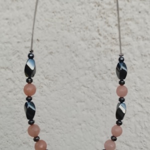 Barack szín és hematit kövekből nyaklánc, nyakék  - ékszer - nyaklánc - gyöngyös nyaklánc - Meska.hu