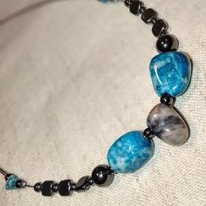 Apatit hematit ásvány nyaklánc, nyakék  - ékszer - nyaklánc - gyöngyös nyaklánc - Meska.hu