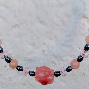 Barack szín és hematit kövekből nyaklánc, nyakék  - ékszer - nyaklánc - gyöngyös nyaklánc - Meska.hu