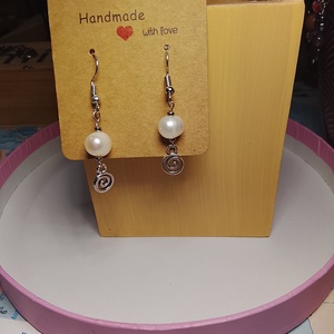 Fülbevaló igazi gyönggyel - ékszer - fülbevaló - lógó fülbevaló - Meska.hu
