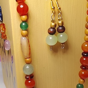 Fülbevaló üveg és fa gyönggyel  - ékszer - fülbevaló - lógó fülbevaló - Meska.hu