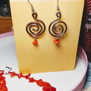 Fülbevaló  korall kövecskével, Ékszer, Fülbevaló, Lógó fülbevaló, Mindenmás, MESKA