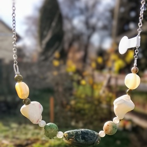 Zöld fehér nyaklánc, nyakék  - ékszer - nyaklánc - gyöngyös nyaklánc - Meska.hu