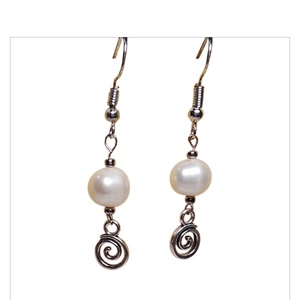 Fülbevaló igazi gyönggyel, Ékszer, Fülbevaló, Lógó fülbevaló, Mindenmás, MESKA