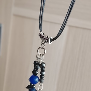 Kék ásvány medálos nyaklánc  - ékszer - nyaklánc - gyöngyös nyaklánc - Meska.hu
