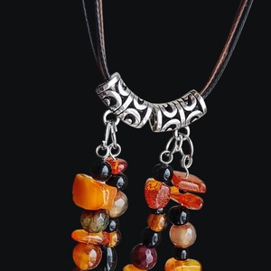 Borostyán, hematit, üveg és achát gyöngyökből készült nyaklánc  - ékszer - fülbevaló - lógó fülbevaló - Meska.hu