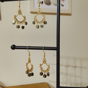Fülbevaló arany színű , Ékszer, Fülbevaló, Lógó fülbevaló, Mindenmás, MESKA