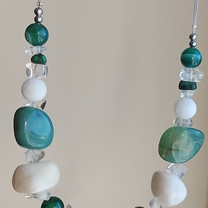 Zöld és fehér gyöngyökkel nyaklánc, Ékszer, Nyaklánc, Gyöngyös nyaklánc, Ékszerkészítés, MESKA