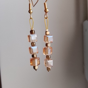 Fülbevaló üveggyönggyel - ékszer - fülbevaló - lógó fülbevaló - Meska.hu