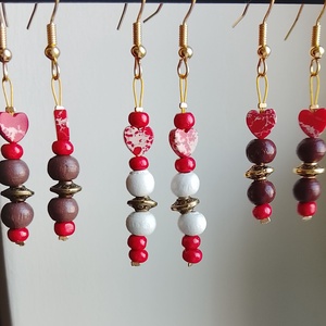 Fülbevaló piros  és fagyöngyökből  - ékszer - fülbevaló - lógó fülbevaló - Meska.hu