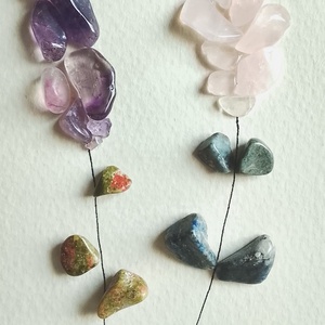 Rózsaszín és lila virágos kép fél drágakövekkel , Otthon & Életmód, Dekoráció, Kép & Falikép, Kavics kép, Mindenmás, MESKA