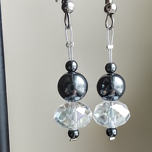 Fülbevaló üveg és hematit gyöngyből , Ékszer, Fülbevaló, Lógó fülbevaló, Mindenmás, MESKA