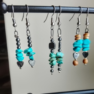 Fülbevaló türkiz, fa és hematit  - ékszer - fülbevaló - lógó fülbevaló - Meska.hu