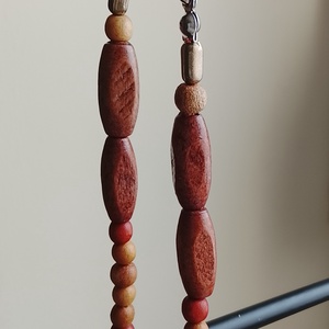 Ásvány , fa és borostyán gyöngyös nyaklánc  - ékszer - nyaklánc - gyöngyös nyaklánc - Meska.hu