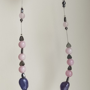 Ametiszt és hematit kövekből nyaklánc, nyakék  - ékszer - nyaklánc - gyöngyös nyaklánc - Meska.hu
