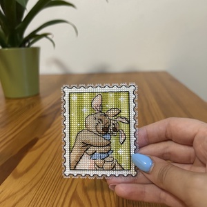 Kanga és Zsebibaba keresztszemes hűtőmágnes - otthon & életmód - konyhafelszerelés, tálalás - konyhai dekoráció - hűtőmágnes - Meska.hu