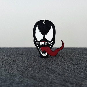 Venom kulcstartó, Táska & Tok, Kulcstartó & Táskadísz, Kulcstartó, Mindenmás, Szabadítsd fel a szimbiótát! Ez a lenyűgöző, 3D nyomtatott Venom kulcstartó a Marvel univerzum egyi..., MESKA