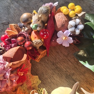 Mit gyűjt a mókuska? - otthon & életmód - dekoráció - ajtó- és ablak dekoráció - ajtódísz & kopogtató - Meska.hu