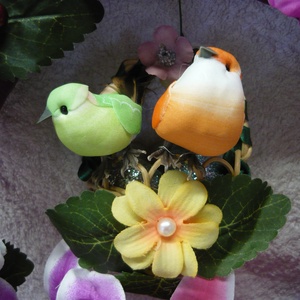 Madárkák billegnek a kosáron - otthon & életmód - dekoráció - ajtó- és ablak dekoráció - ajtódísz & kopogtató - Meska.hu