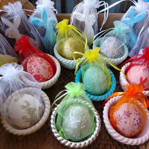 Húsvéti tojás kosárkában, Ünnepi díszek, dekorációk, Húsvéti díszek és dekorációk, Húsvéti kosár, Festett tárgyak, Gipszöntés, MESKA