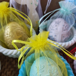 Húsvéti tojás kosárkában - ünnepi díszek, dekorációk - húsvéti díszek és dekorációk - húsvéti kosár - Meska.hu