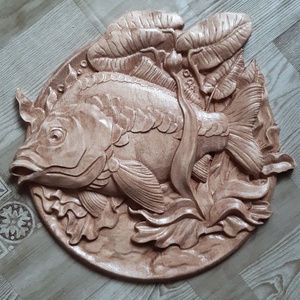 Fargott fa pontyos falidísz - Meska.hu