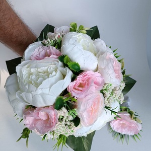 Menyasszonyi csokor, peónia, boglárka, lisianthus - esküvő - menyasszonyi- és dobócsokor - Meska.hu