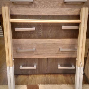 Fa baba tornáztató állvány, fehér színben - baba - mama - baba játékok - mozgásfejlesztő játékok - Meska.hu