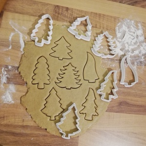 Fenyőfás Karácsonyi mézeskalács-, keksz kiszúró forma szettben - Meska.hu
