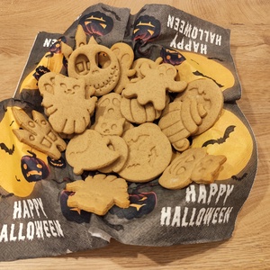 !Akció! Halloween-i mézeskalács-, keksz kiszúró forma szettben - otthon & életmód - konyhafelszerelés, tálalás - sütés, főzés - sütikiszúró - Meska.hu