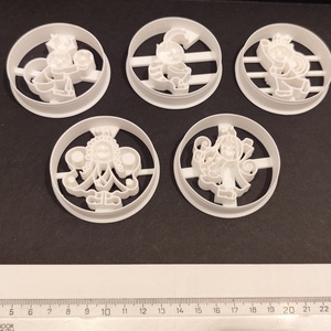 !Akció! 5 db Bogyó és Babóca kekszkiszúró, mézeskalácsforma - otthon & életmód - konyhafelszerelés, tálalás - sütés, főzés - sütikiszúró - Meska.hu