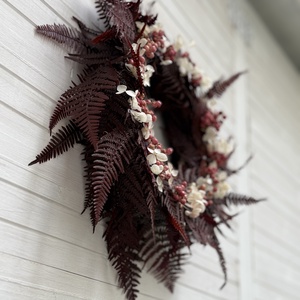 Bordó páfrány koszorú - otthon & életmód - dekoráció - virágdísz és tartó - koszorú - Meska.hu