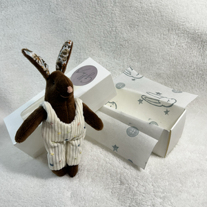 Csoki Nyuszi Plüss, Játék & Sport, Plüssállat & Játékfigura, Nyuszi, Hímzés, Varrás, MESKA