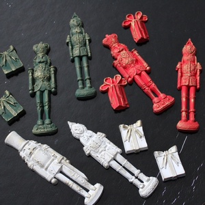 Diótörő és ajándék figurák - Meska.hu