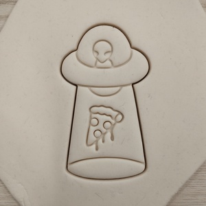 Sütikiszúró - UFO ( szettben is rendelhető! [2500 Ft] ) - otthon & életmód - konyhafelszerelés, tálalás - sütés, főzés - sütikiszúró - Meska.hu