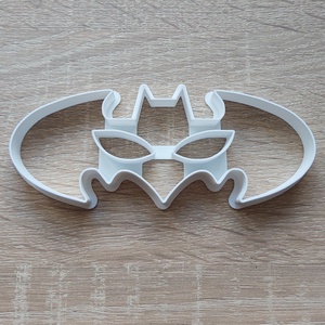 Sütikiszúró - Batman farsangi maszk - otthon & életmód - konyhafelszerelés, tálalás - sütés, főzés - sütikiszúró - Meska.hu