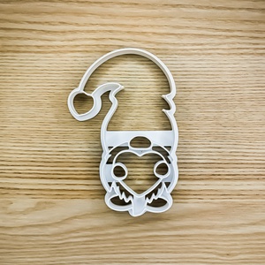 Sütikiszúró - Szivecskés karácsonyi manó - otthon & életmód - konyhafelszerelés, tálalás - sütés, főzés - sütikiszúró - Meska.hu