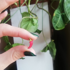 Gulyás és Paprika Fa Kézzel Festett Fülbevaló Ékszer Bármely Alkalomra Hétköznapokra Vicces Mókás Egyedi Ajándék - ékszer - fülbevaló - pötty fülbevaló - Meska.hu