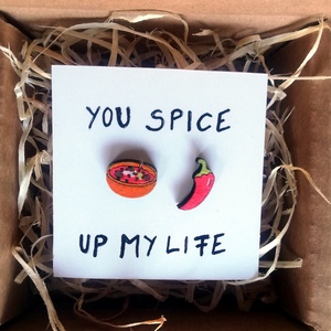 Gulyás és Paprika Fa Kézzel Festett Fülbevaló Ékszer Bármely Alkalomra Hétköznapokra Vicces Mókás Egyedi Ajándék - ékszer - fülbevaló - pötty fülbevaló - Meska.hu