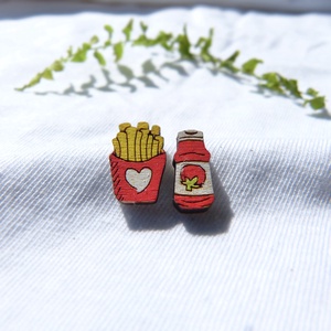 Tökéletes Páros (sültkrumpli és ketchup) fülbevaló, Ékszer, Fülbevaló, Pötty fülbevaló, Ékszerkészítés, Famegmunkálás, MESKA