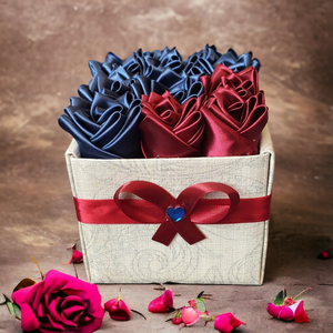 Szaténrózsa box bordó és kék színben 9 szálas - esküvő - emlék & ajándék - köszönőajándék - Meska.hu