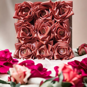 Szaténrózsa box korall piros színben 9 szálas - otthon & életmód - dekoráció - asztal és polc dekoráció - asztaldísz - Meska.hu