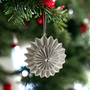 Ezüst rozetta virág formájú 2 darabos karácsonyfadísz szett ROZV2009 - karácsony - karácsonyi lakásdekoráció - karácsonyfadíszek - Meska.hu