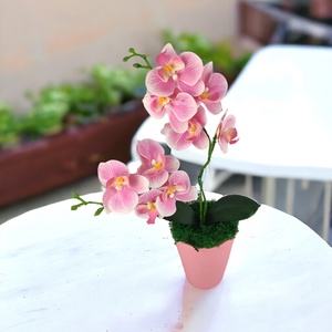 Pink cirmos színű kétágú élethű orchidea színes agyagkaspóban ORK218PK - otthon & életmód - dekoráció - virágdísz és tartó - csokor & virágdísz - Meska.hu