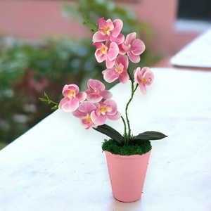 Pink cirmos színű kétágú élethű orchidea színes agyagkaspóban ORK218PK, Otthon & Lakás, Dekoráció, Virágdísz és tartó, Csokor & Virágdísz, Virágkötés, MESKA